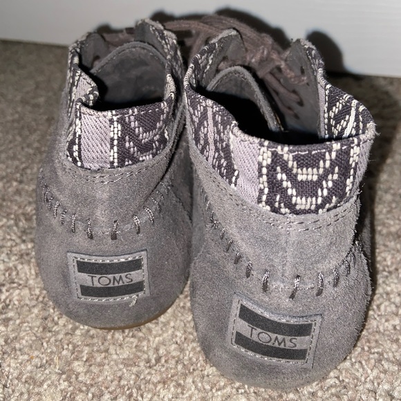 Toms Booties - Picture 2 of 3